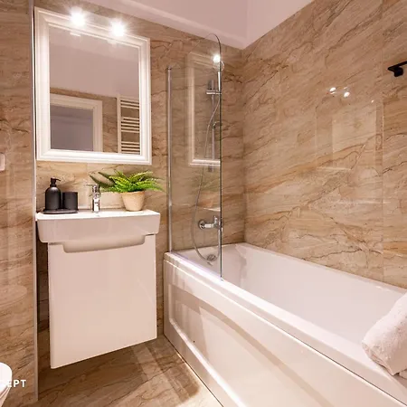 Апартаменты 812 B3