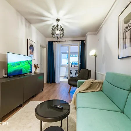 Apartment 812b3 *